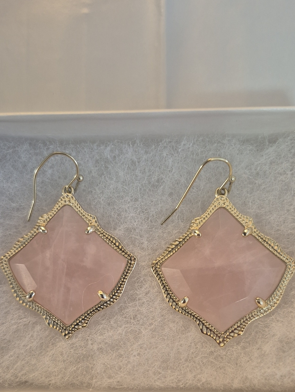 Kendra Scott Kirsten Drop Dangle Earrings Rose Quartz Light Pink Gold Tone